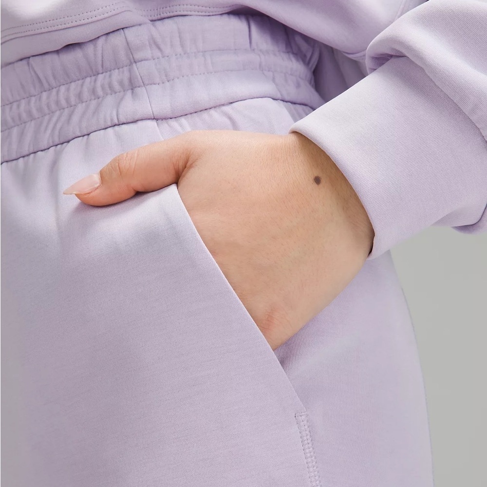 LULULEMON Softstreme High-Rise Straight-Leg Cropped 24” Length Pant Size 10 NEW - Picture 13 of 14